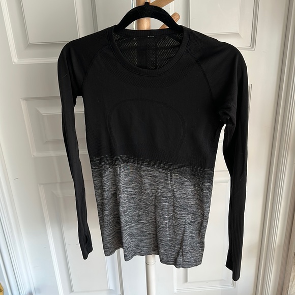 Lululemon Long Sleeve - Picture 1 of 2